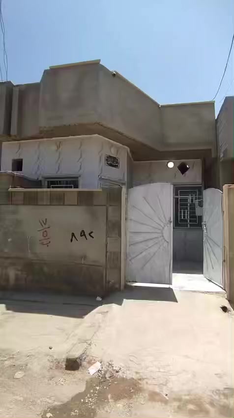 بيع فقط 
بيت 120 متر القوسيات جها الملاين البيت كامل
وصل بلديه مي كهرباء كامل سعر البيت 50 وبي مجال للطيبين 
***********
***********
