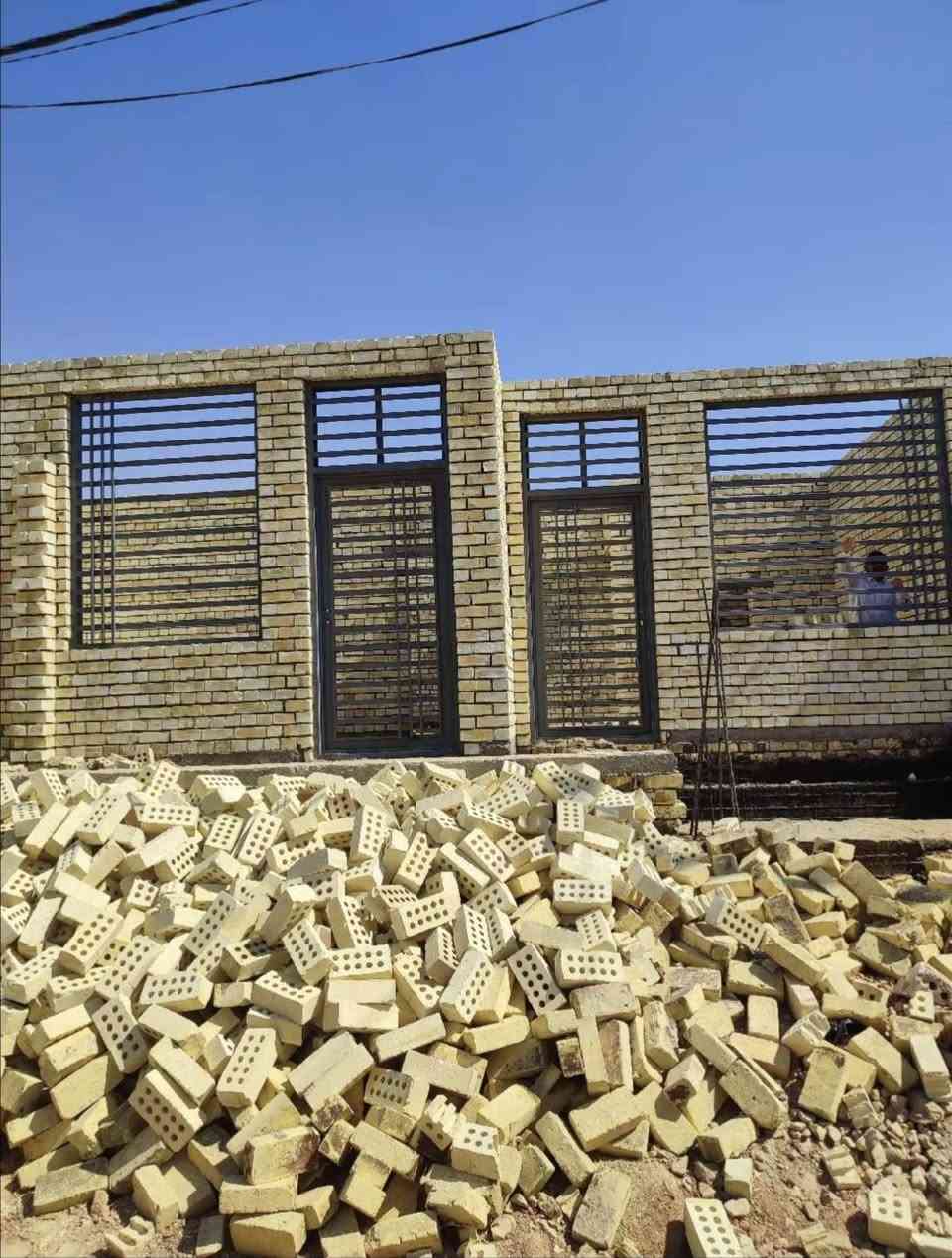 السلام عليكم 
خلفه متفرغ اشتغل جميع مناطق بغداد بسعر مناسب شغل سريع 
ونضيف رقمي ***********
