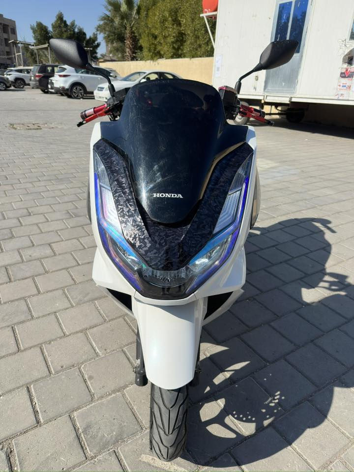 bcx جيل الرابع كوريا
مكفولة كفالة عامة من الكفرات والمكينة وكلشي شخط واحد ما بيهة حيل جديدة رمبة الدراجة رياضية 
الدراجة مزودة كلشي بيهة مزود 
كشن رياضي
ستيرن رياضي 
تجوة رياضي 
دوس رياضي 
مصدات 
درع صلانصة 
تزويد راديتر 
حمالات رياضي 
شوتة رياضي شفاف مغلفة الكصة والجناح كاربون
دبلات رياضي اصلي 
كل القطع اصلية الي عليهة 
عليهة حواجب بل مازدة
تخم تاير جديد اصلي 
السعر : 21 ورقة قفلللل 
العنوان بغداد 
الرقم :***********
