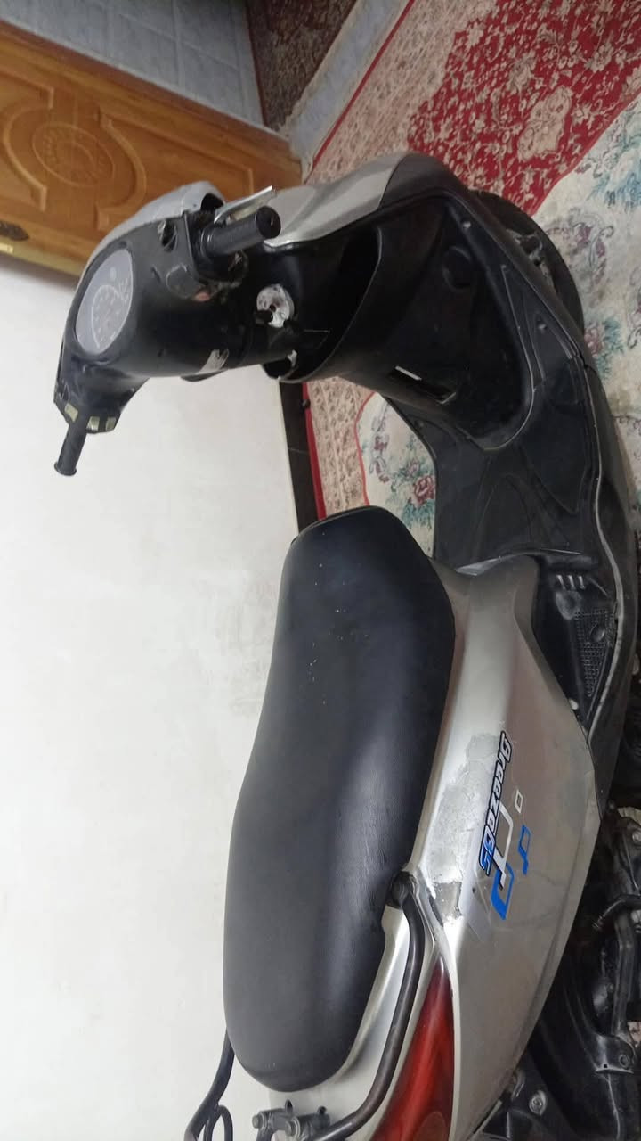 دراجه بريز نوزل خطين مكفول كهربائيه كله شغاله مكينه ناعم السعر ٤٥٠ اتصل واتساب فقط *********** مكاني زراعي الخطيب
