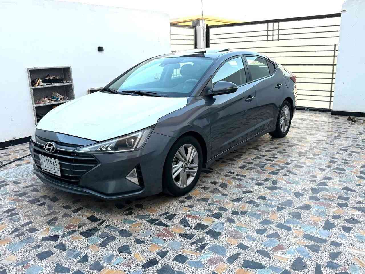 ‏إل النترا موديل 2020 وارد أمريكي طول مواصفات ‫1‏÷1‬ رقم مثنى سيارة جاهزة وكن ما جيت كفالة عامة ما عدا بنين جاهز السيارة سعر 110 العنوان بصره. ***********
