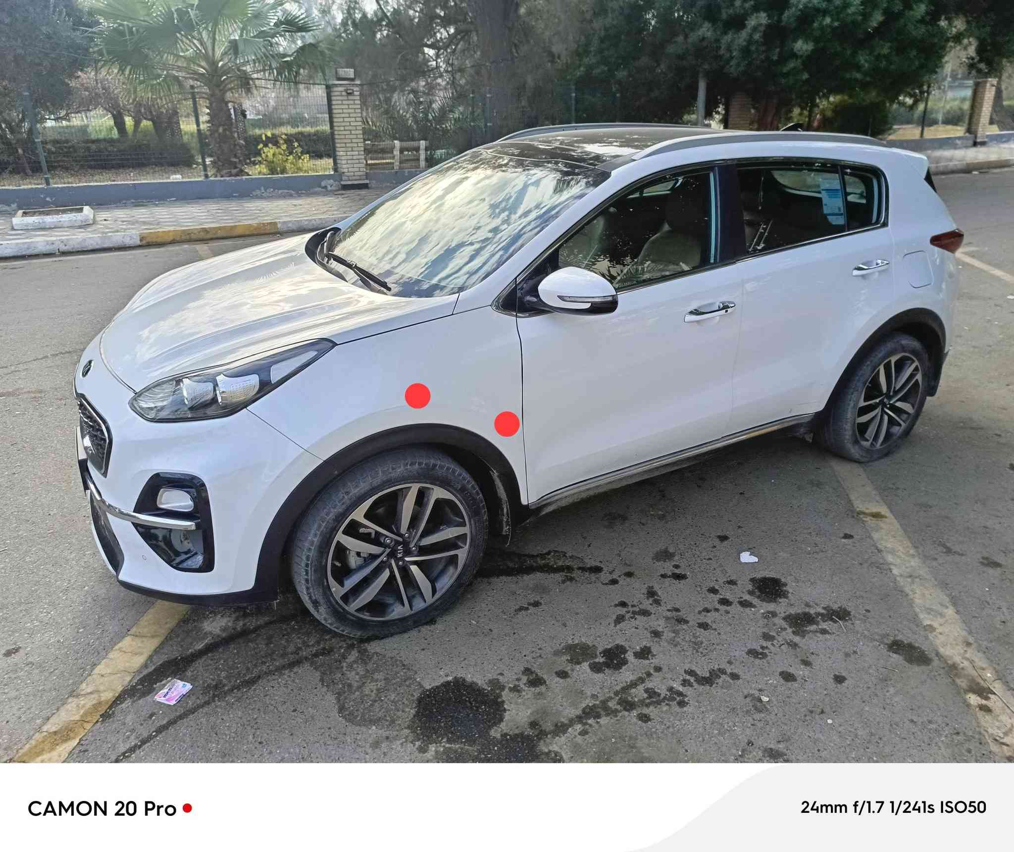 سلام عليكم من رخصت الكروب سبورتاج خليجي ١/١ فول 2019 محرك 2000 دوش بانوراما كشن وصندوق كهربائي بصمه دخول وتشغيل سنويه الى سنة ٢٠٣٠ السعر 197$  يوجد بارد بالجاملغ الايسر الامامي مع رصعه بسيطه بالباب الخلفي الايمن موضح بالصور ثلاث انظمة قياده ماشيه 75 الف اتصال ع الرقم *********** ابو احمد
