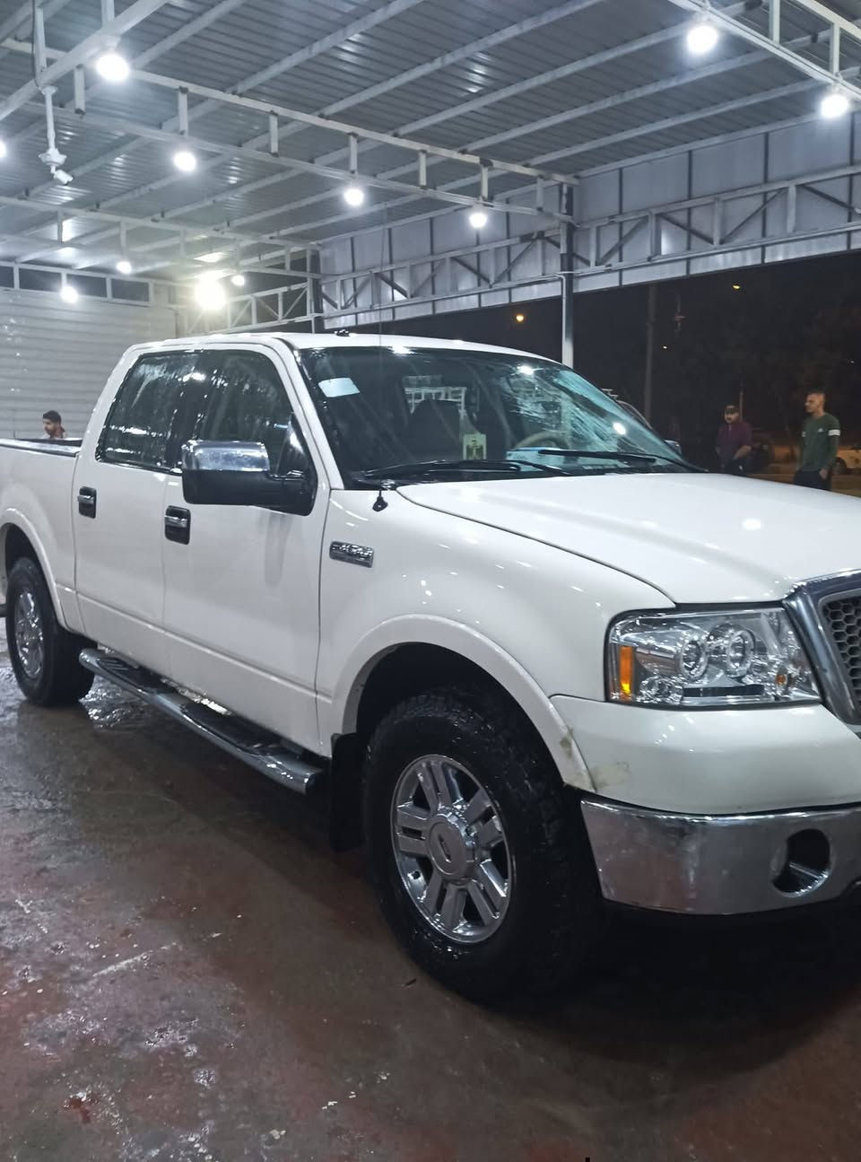 للبيع فورد F١٥٠ فول مواصفات موديل 2008المكينه 8اسلندر  قطعتين صبغ سيارة جاهزة مابيه  اي نقص تخم تاير سعر البيع 125 ورقة  رقم اسلمانية بسمي رقم الموبايل ***********غير متواجد عل فيس
