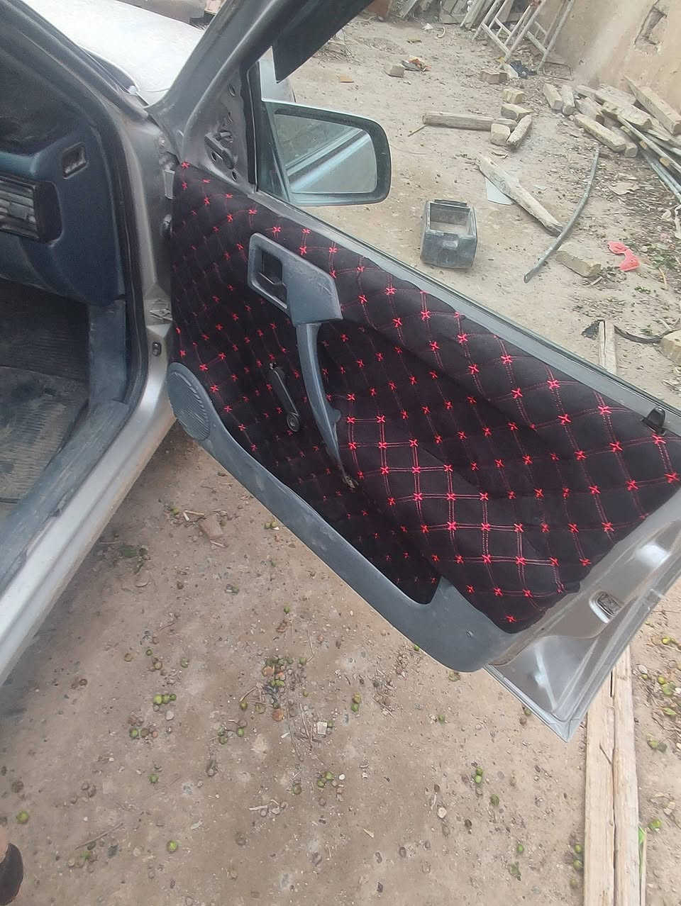 السلام عليكم 
فكترا موديل 90 محرك18 شرط  رقم بغداد مشروع وطني سنويه ل2027 والباقي شوف عينك وبلاديه مجرد صبغ جماليه السعر 34بيها مجال  مكاني سامراء  ***********
