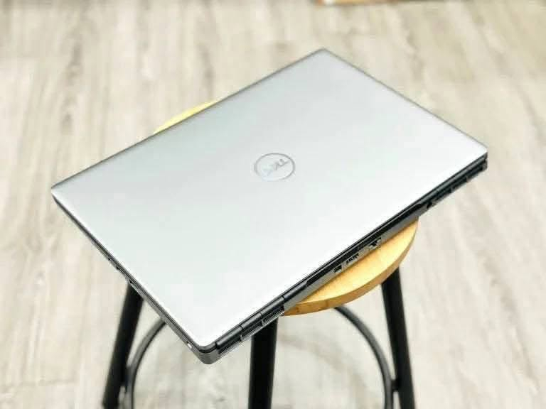 💻Dell Precision 7550 💥
🎯 أداء جامد وسريع – تصميم أنيق – حالة فوق الممتازة ومواصفات عالية للمحترفين

🔹 المعالج: Intel Core i7-10850H – جيل عاشر

🔹 كارت الشاشة: NVIDIA Quadro T2000 – 4GB

🔹 الرام: 16GB DDR4

🔹 التخزين: 512GB SSD NVMe

🔹 الشاشة: 15.6 بوصة – دقة وألوان مميزة FHD

🔹 البطارية: Excellent – تدوم لفترات طويلة

 مناسب لـ:

مصممين الجرافيك والـ 3D

مهندسين التصميم والـ CAD

المونتاج وصناعة المحتوى

المبرمجين وأصحاب الأعمال الكبيرة

ضمان سنه كامله 🔥 
شاحن وبطاريه اوريچنال 🔥 
متاح شحن جميع المحافظات


**إذا كنت صاحب هذا الإعلان وتريد حذفه لأي سبب، رجاءا أرسل رسالة إلى الدعم الفني**