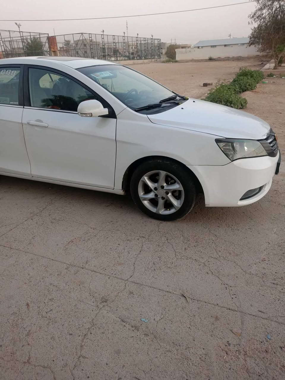 للبيع ايمكراند ٧ سياره فقط بيها قطعه صبغ بدوان أي دواخل سياره كله شرط السياره كيرا كايم هيج ابيعه بيها كوبون بانزين شرط تحويل كل شيء شرط فقط الكير كايم سعره ٥٠ او بيها مجال *********** مكان سياره كركوك
