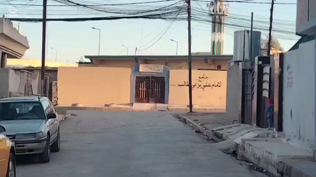 الدار اللبيع المساحه 125العنوان الموصل جانب ايمن رجم حديد الضباط  قرب جامع علي ابن ابي طالب  الرقم ***********
