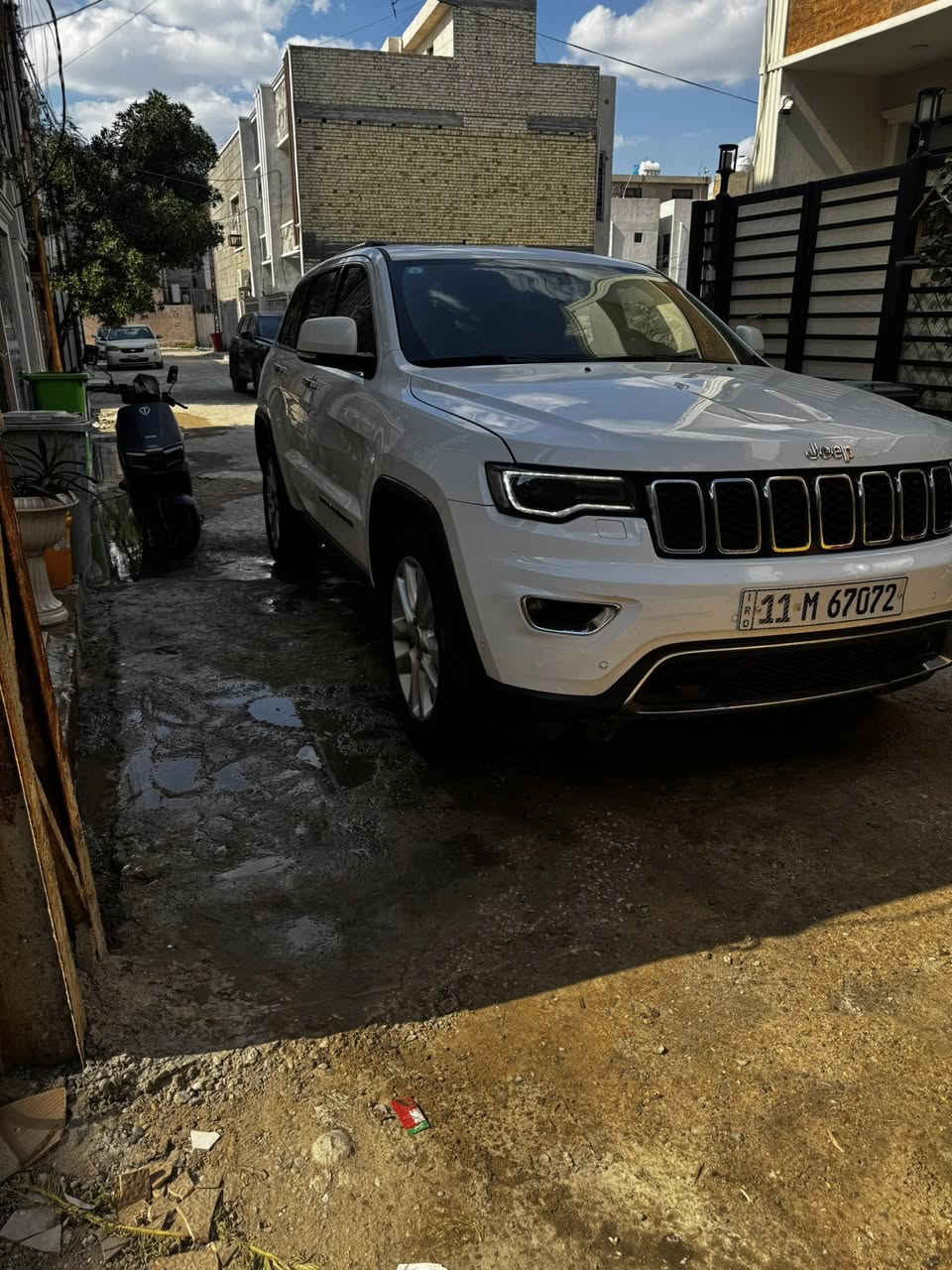 السلام عليكم من رخصه الجميع جيب لاريدون  خليجي موديل 2017 كفاله عامه من كلشي بيها بس شغله وهاي مرفوقه بالصور طلقه عشوائيه ما مخترقه القماره يعني سطحيه 
تحويل مباشر  مال جناي وبالعافيه على كل من تصير نصيبه خير من الله سياره وربي محافظ عليها اكثر من جهالي بعد ماشيه 58 حقيقي  سعر قفل بدون احراج 250 ورقه قفل يعني حك جيه شي بسيط وخادم سياره مكانها اصليخ 600 وما يخسر الياهذها يجني


**إذا كنت صاحب هذا الإعلان وتريد حذفه لأي سبب، رجاءا أرسل رسالة إلى الدعم الفني**