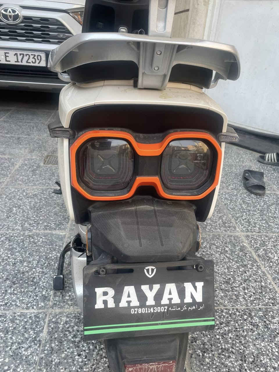 السلام عليكم دراجه شحن ريان اي عيون للبيع 6 بطاريات دبل كبار خير من لله اللاتصال *********** مكاني بغداد السعر 750  وبيه مجال
