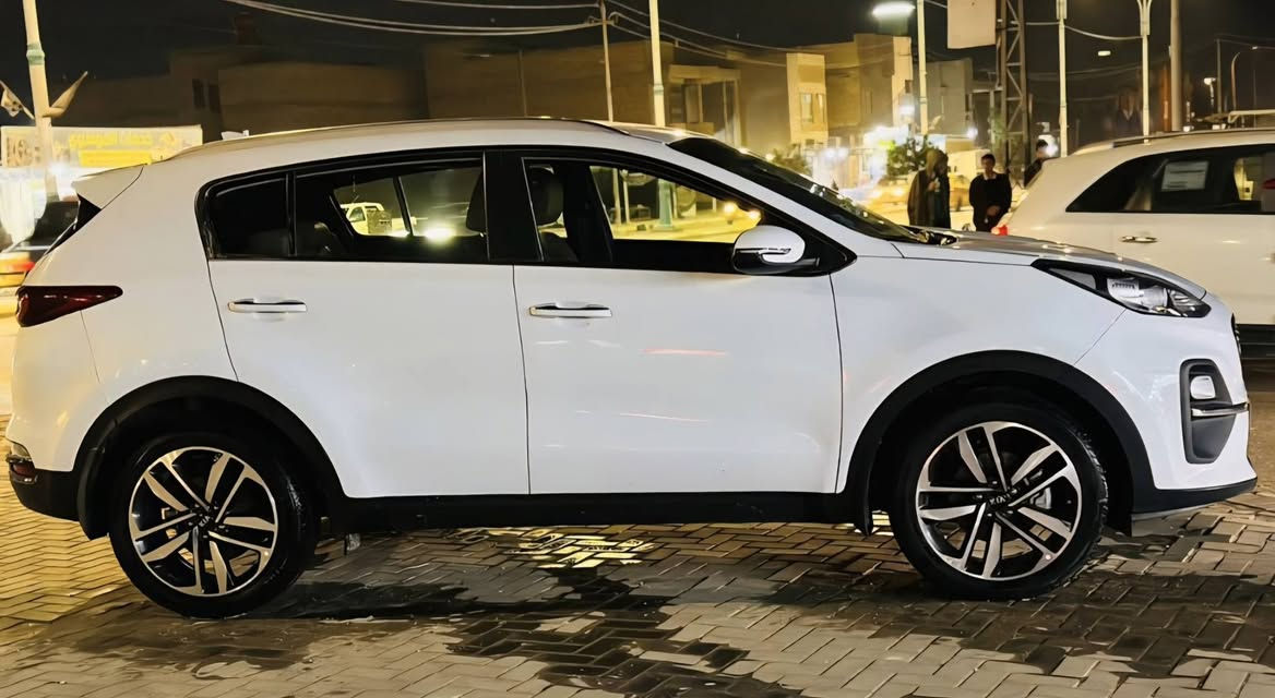 سلام عليكم رمضان كريم  سبورتج 2020
ام الضمان فول مواصفات  رقم بغداد انكليزي ماشيه 100 مكفولة كفالة عامة  محرك حداديه تخم تاير كله جديد وضع شركه مكاني سماوة لستفسار ***********
