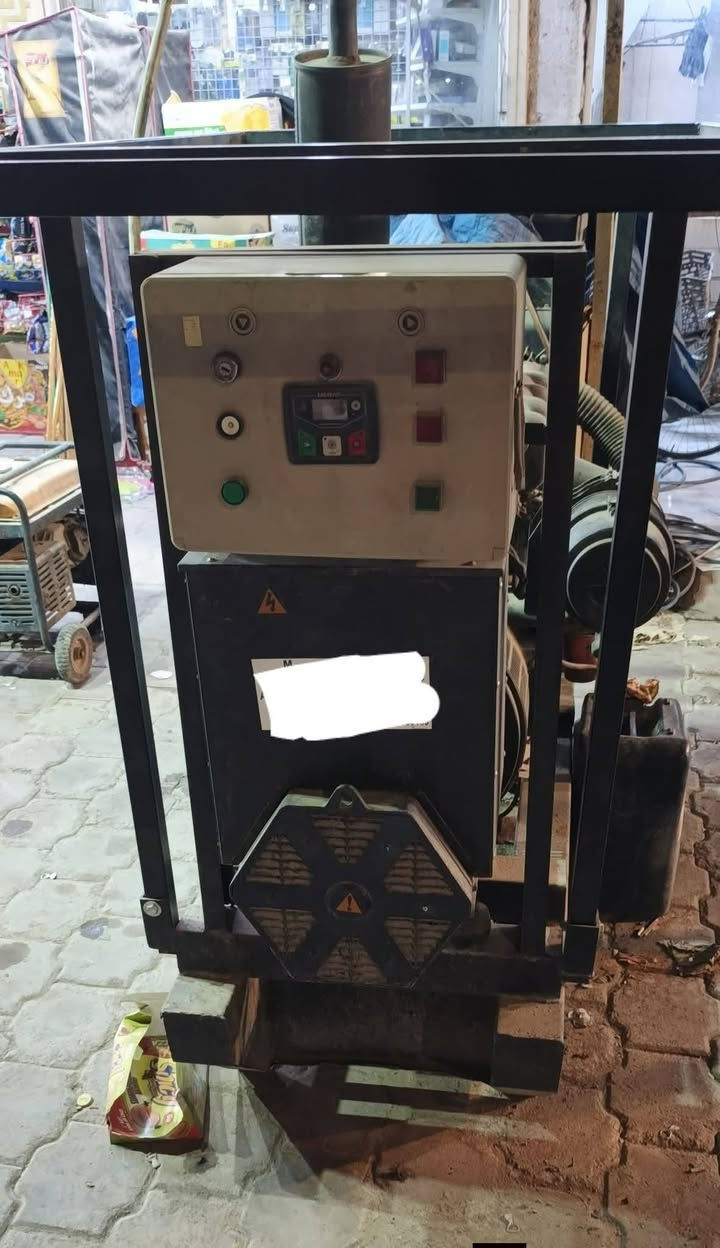 مولد دايو 40كيفي 4بستم ثري فيز
واسط العزيزية 
***********
