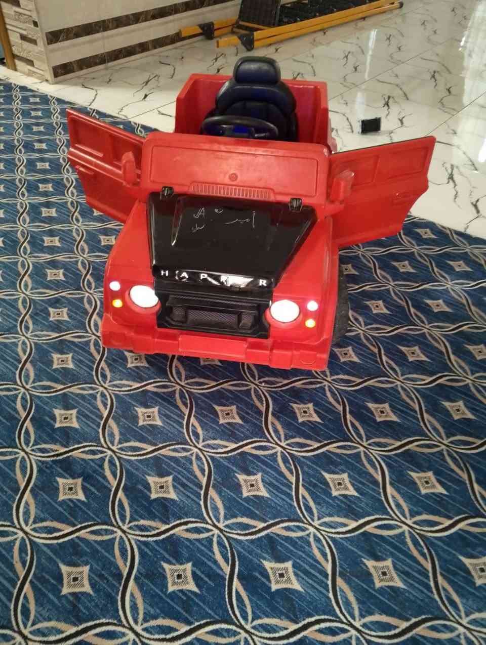 سياره اطفال شحن للبيع شغله مابيه شي بس فقط بك ماترجع سعر 35الف مكاني دبله رقم الهاتف ***********
