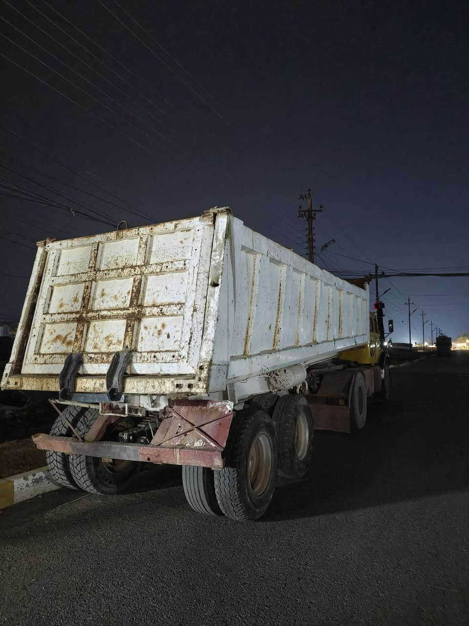 عربانه للبيع 24 متر مقفوله كفاله عامه تخم تاير***********
