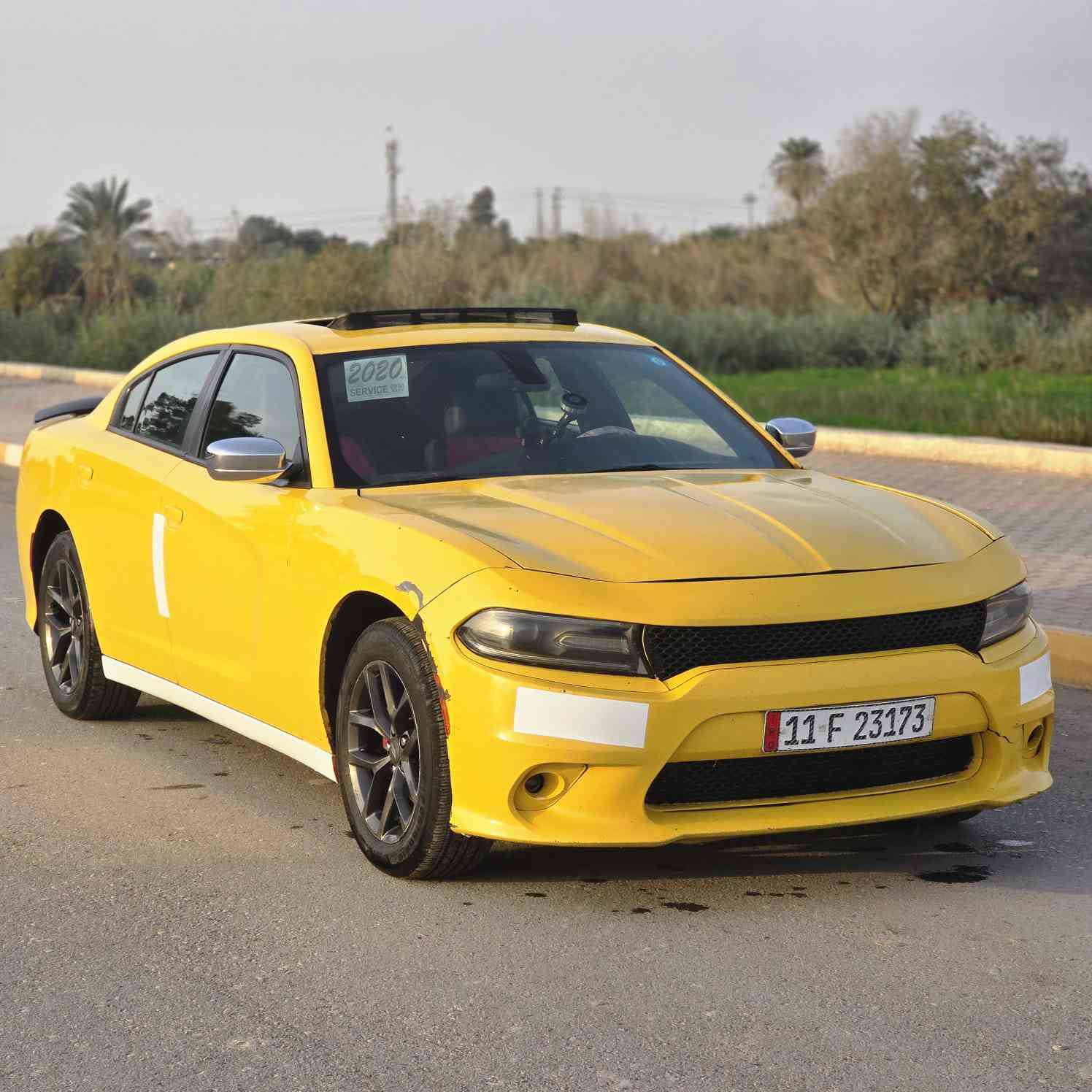 السلام عليكم حبايب
جارجر مديل 2020 اصفر بدون خط 

رقم بغداد مشروع وطني تحويل ثاني يوم 

مصفره غرامات ربع ماعليها

حادث السياره جاملغ وبنيد 

الايرباك طاك 

ماشيه 300 الف كيلو متر

حدايه جديده خير من الله

تخم تاير جديد
كير مكينه مكفوله ترايك لاربيل
السياره حلوه واحله من لصور بهواي
تجي تفحص وتقنع بالي يعجبك 
السعر 205 ورقه وبيها مجال قليل 
مكان السياره ميسان الكحلاء 
رقمي للتواصل ما متواجد بالفيس 
***********

صاحب السياره ابو عرباء السيد
