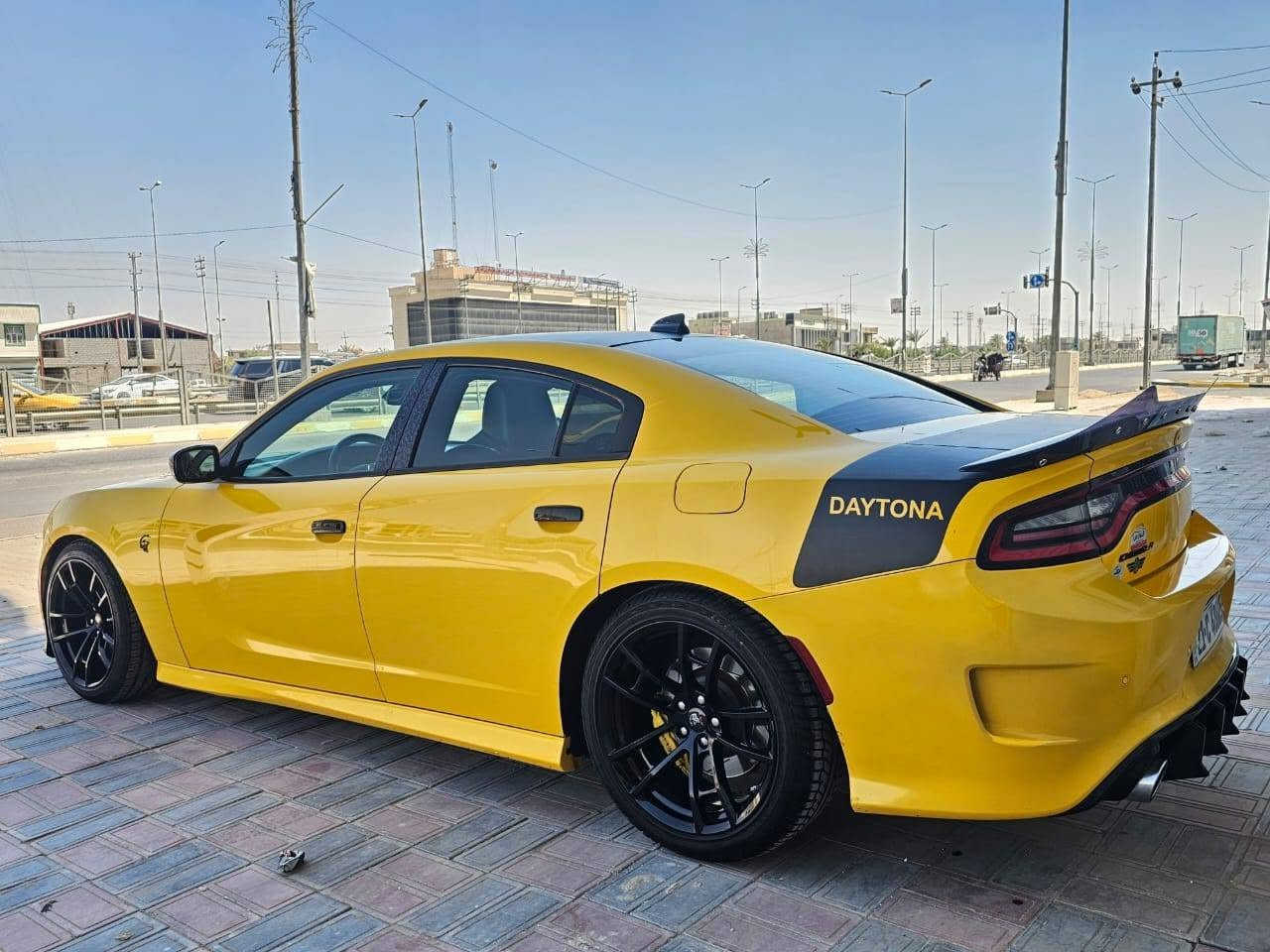 سلام عليكم سياره نوع جارجر لون ليمون 🍋اصل  2017سكات 6400فول مواصفات واحد عل واحد حادث امريكه جاملغات امامي سرقه بدون ايرباك وبدون دواخل والباقي كفاله كير مكينه حداديه تخم تاير تبريد تدفىه تبريد ثلج مكفوله من الحادث والضرب والتبديل والفتح عده حادث امريكه العنوان كربلاء تحويل وكاله مباشر السعر 158وبيه مجال شي بسيط الهاتف ***********
