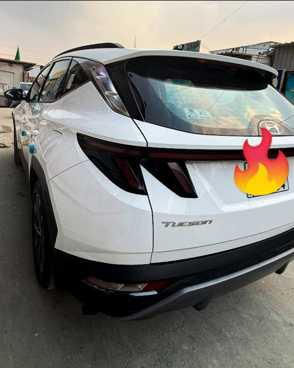 السلام عليكم
 توسان خليجي 2022 للبيع نظيفة جدا
ماشية 64 الف 
  محرك 2000 دوش  
بصمة تشغيل
بصمة ابواب
كراسي كهرباء
فول تحكم ستيرن
لايت العدسات متحركة ويا الاستيرن
حساس امامي
حساس خلفي
مري شفط ويا القفل
نظام ترحيب
اشاير بلمري
قطعتين تبريد 
 السيارة مكفولة  بدون صبغ 
عدا بارد وفطر بالدعامية كد اصبع مصلح
رقم بغداد دولي باسمي تحويل مباشر
سعرها 198 ورقة
بغداد ***********
