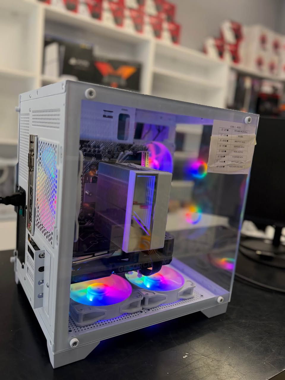 Gpu: RTX 4060 asus 
Cpu:ryzn 5 5600
Ram:16GB 3200mhz T force 
Psh:deepcool 650w 
Mth:B450 m-k asus 
Hard: 512 ssd 
Cooler:ag400 jangli 
Case :midtower 5fan rgb 
کەیسی گەیمینگ و زۆر بەهیز بۆ هەموو ئیشیک ئەبیت زۆر جوانن 
زەمانی یەک مانگی هەیە 
نرخی ٩٧٥هەزار 
گەیامدن بۆ هەموو شوینێک هەیە 
***********
*********** أربيل, العراق
