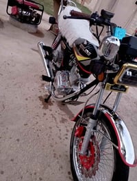 اسلام عليكم اخوان تايكر موديل 25 اوراق مكفوله من كلشي السعر خاص 078302...