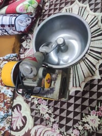 عجانه اصليه ايرانيه استعمال قليل تشيل 5كيالو عجين سعرهه 100 وتساب 0777...