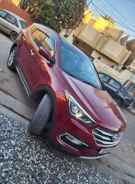 سلام عليكم للبيع فقط 
هيونداي سنتافي ٢٠١٧ وارد امريكي
 فول مواصفات 1/1حادثه موضح بلصور بس بقبق صندوك وباقي مكفول رقم بغداد الدولي 
مواصفاته ماشيه ٩٣ الف كيلو متر 
محرك الفين تيربو 2000 
بصمه تشغيل وابواب 
بنوراما كامله 
كشن كهربائي +تبريد تدفئه بلكشن 
5 راكب 
شاشه كبيره كامره دواره 
كشنات خلفي تدفئه 
حساسات أمامية وخلفي 
سايد بريك بصمه 
تبريد قطعتين 
تحكم ستيرن فول 
جنطه كهرباء 
وظعيات قياده 
وباقي مواصفات معروفه رقم بغداد الدولي تحول مباشر السعر ١٦٠ ورقه وبيه مجال 
مكاني بغداد الدوره اي استفسار الاتصال بلرقم.    ***********
             ***********
