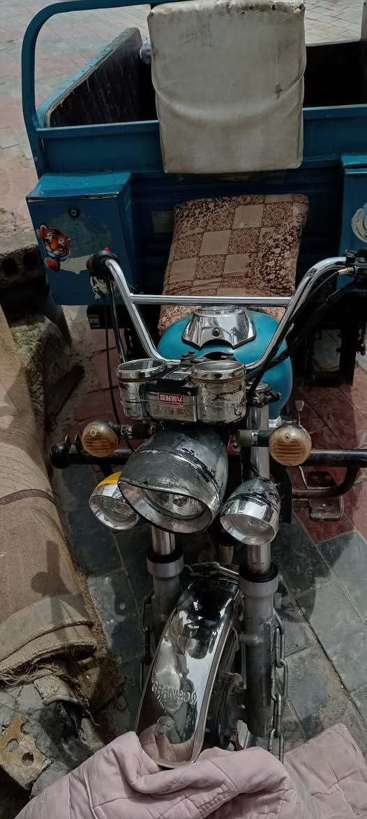 ستوته موديل 21 السعر مليون و700 وبيه مجال للشراي  مكاني كربلاء حي النضال ***********
