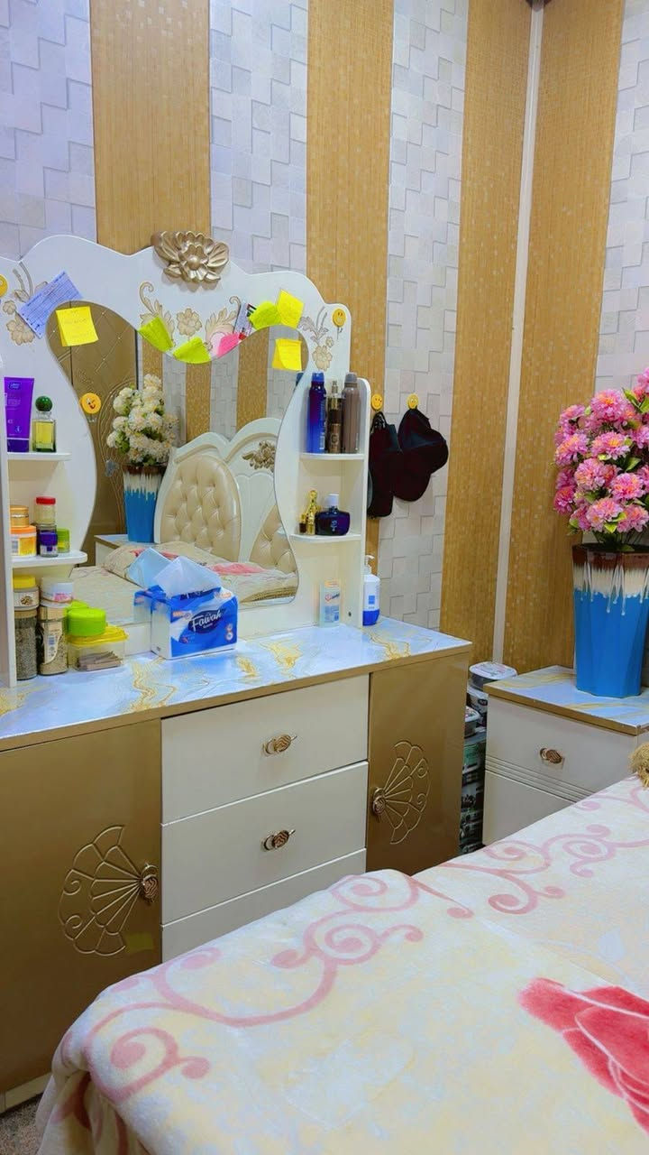 سلام عليكم ورحمه الله وبركاته غرفة للبيع. ديوانية سعر ٦٠٠وبيه مجال
***********
وبيكم خير وتدللون التوفيق للجميع
