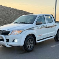 هايلوكس • ٢٠١٤ • بدون صبغ بدون حادث