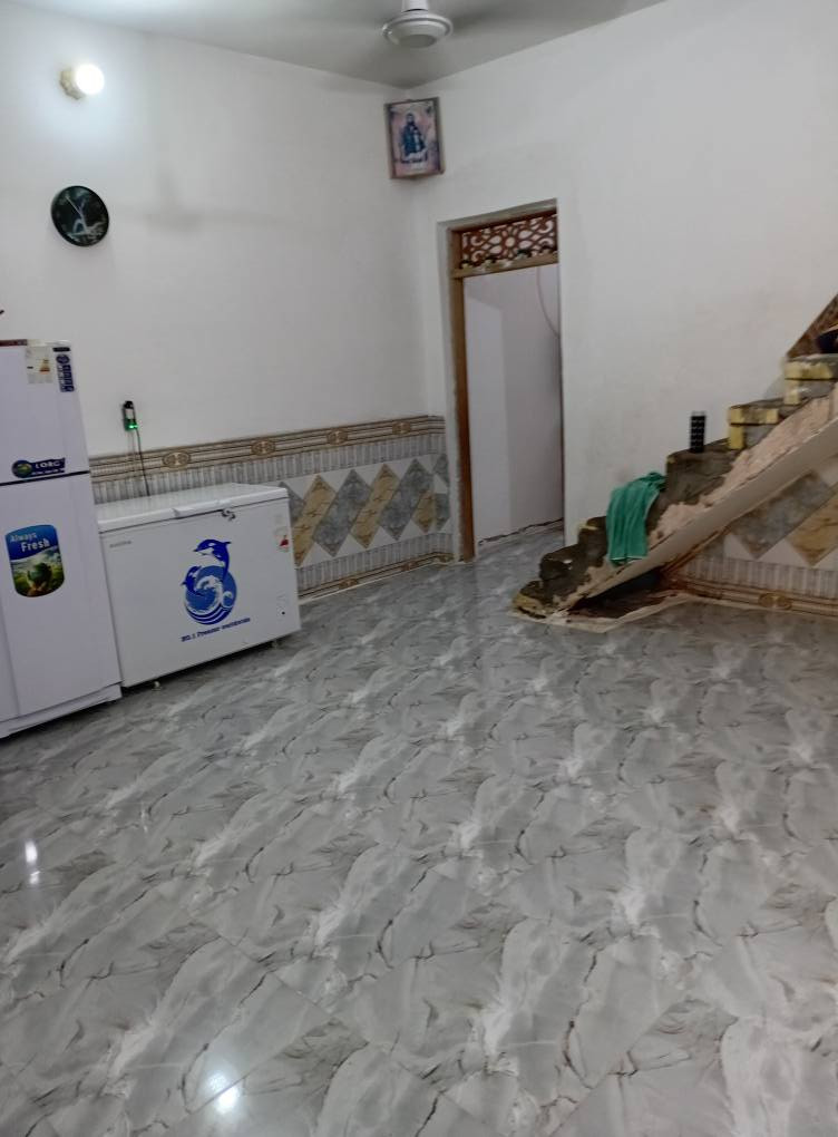 دار للبيع المساحه ١٥٠ حي الحسين الجديد قرب الناظم عمارة, ميسان


**إذا كنت صاحب هذا الإعلان وتريد حذفه لأي سبب، رجاءا أرسل رسالة إلى الدعم الفني**