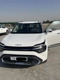 كيا كارينز 2025 (7راكب سياحيVip) وكالة نم   فول مواصفات كفاله عامه ماش...
