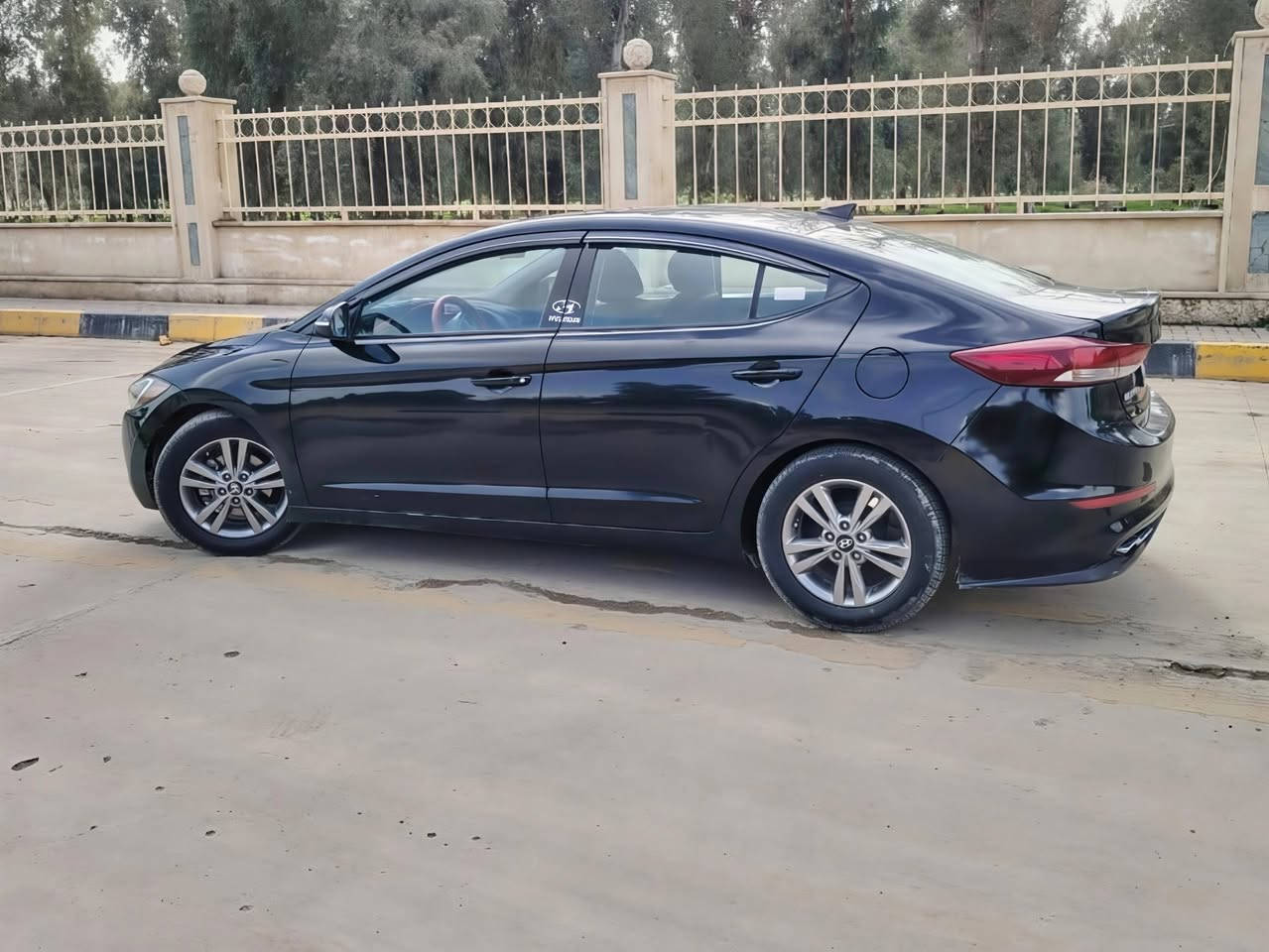 السلام عليكم انتره للبيع موديل 2018 السياره فوال مواصفات سليت بصمه رادار ذكي تحديد مسار طخم ايطارات امامي وخلفي جديد رقم وهزه جديد السياه وارد امريكي الضرر بوند وجاملغ بدون دواخل السعر 115وبيها مجال شي قليل الاتصال 
***********
***********
مكان الموصل الايمن
