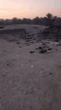 السلام عليكم عندي قطعه للبيع بعنوان كربلاء الحر الرشديه قرب منتجع الشكرجي السعر 18 ونص بيها مجال جمس العقار سنه 25 قرار محكمه نداور باسمه بالقاع مباشر 100 ***********
