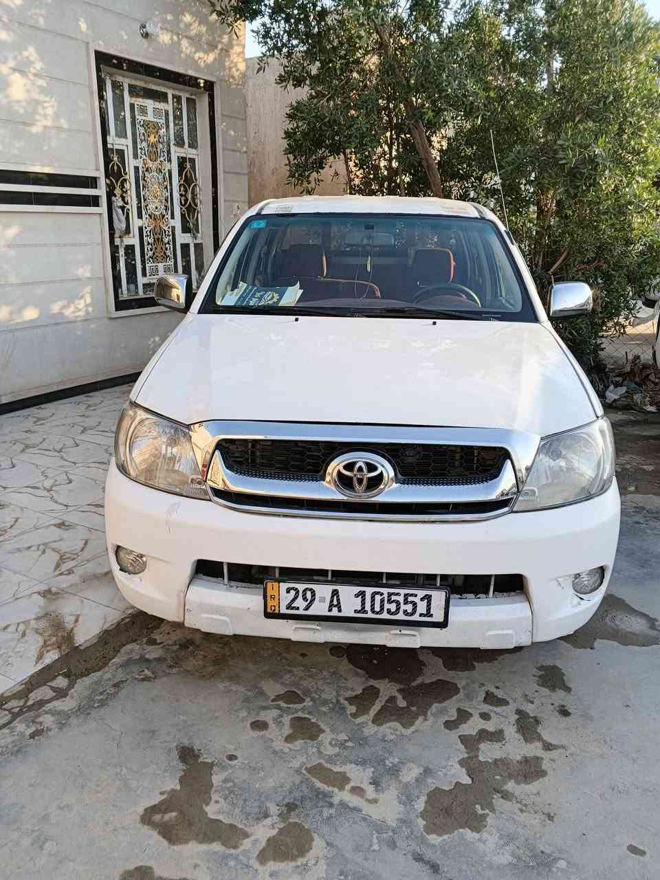 سلام عليكم بيكم للبيع موديل 2006 سياره خير من الله مكينة وكير صدر تخم تاير جديد  سياره احله من الصور رقم واسط دولي سنويه مجدده السعر 125 وبيه مجال للشراي يتصل ***********   ***********
