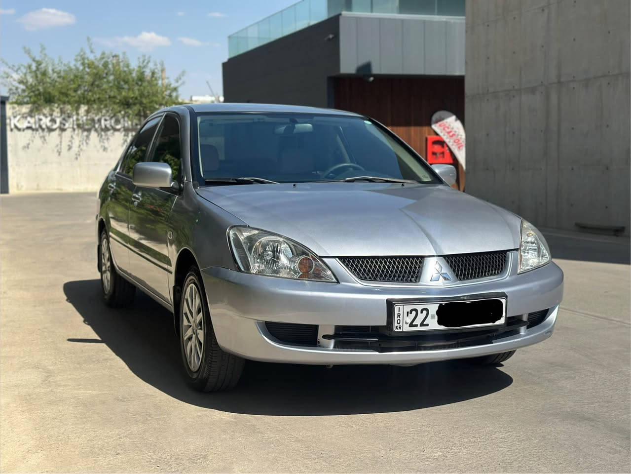 Lancer 2011
بۆیاخ ٤-٥ پارچەی هەیە بە حیزام ئەیفرۆشم
گێڕ و مەکینەی گەورەیە بە شەرت 
ناو زەردە
دەبڵ گێچە
شاشەیە
گێڕ تۆماتیکە
٤ تایەی لۆک
کامل مەسرەف کراوە دینارێک مەسرەفی تیا نیە
سەنەوی تازەیە تا ٢٠٣١ تازەیە
بە ناوی خۆمەوەیە
کاڵبونەوەی نیە 
ژم:*********** السليمانية, العراق
