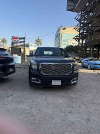 يوكن ١٩ SLT وارد حادثها جاملغ امامي عكس السائق مبدل ومصبوغ والجاملغ ال...