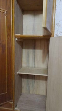 كنتور تسكام للبيع نضيف المكان بغداد الزعفرانيه شارع المعهد علسده قرب ا...