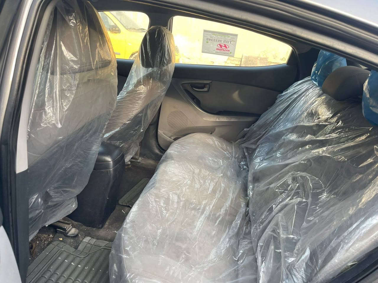 إلنترا 2012 أمريكي حادثها بابين عكس السايق كير مكينة مكفول سيارة مرتبة نضيفة خير من الله السعر ٨٥ بيع سريع *********** بغداد الشعب
