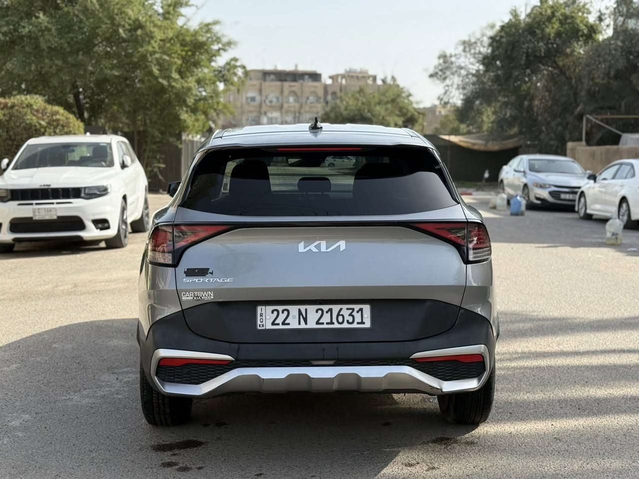 السلام عليكم كيا سبورتج 2023.
رقم أربيل الجديد 

الشكل الجديد حجم الكبير لارج محرك 2500 
حادث ربع بنيد وصفحه السايق شخوط 
يعني خمس قطع صبغ
بدون دواخل سياره جديده 
ماشيه 16ميل
المواصفات
دشبول متغير الالوان الكتروني
تحكم ستيرن جهتين
كامرة دوارة 
شاشة كبيرة ايباد 
عداد دجتل
اوتو ستوب
تبريد قطعتين 
مثبت سرعة
وضعيات قيادة 
رادار
لد نهاري
تحديد مسار
هند بريك بصمة
اوتو هولد
مانع انزلاق
هيتر كشن 

مكان السيارة بغداد زيونه 📍
للتواصل ***********☎️

السعر 173ورقة
