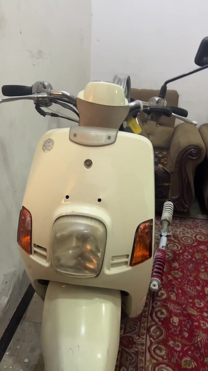 سلام عليكم دراجه بوليس كفاله على ايدي رمبة دهن كلة امزويل سكوتر بانزين محسن تجي تفحص تشوف نضافه شرط زيرو ب 850 الف تواصل واتساب *********** نقص فقط  قبق هندر مكاني بغداد شعب
