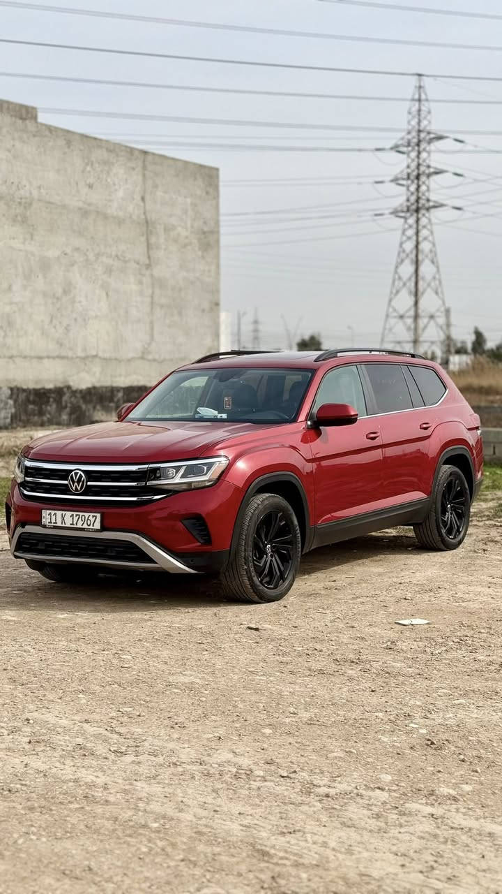 السلام عليكم سيارة فولكس وآجن اطلس موديل 2023
ماشيه 32 ألف رقم بغداد فول مواصفات SE فتحة سقف
كشنات VIP بصمة تشغيل عن بعد توقف تلقائي رادار 360 والى آخره من المواصفات الكثيره السياره جديده ما ناقصه اي شي السعر 295$ لاستفسار الاتصال ***********
