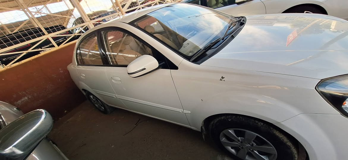 Kia Rio 2011
***********
من الدعامية للدعامية بدون صبغ
تعديل بجملغ 
كير و محرك شرط ما مفتوح
محرك حجم 14 
السعر 102 ومجال
المكان دهوك
https://www.tiktok.com/@fastcars141?_t=ZS-8sv4V76fFSM&_r=1
