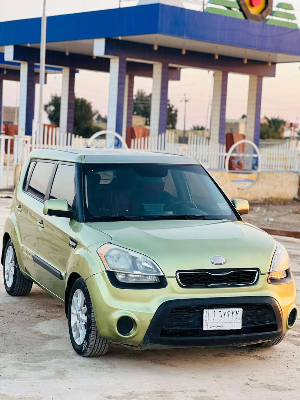 السلام عليكم
كيا صول 2013 امريكي بيها رشات صبغ اثر جراد بدون ضربه 

وبدون تبديل ليبل واحد كل السياره 

محرك كير حداديه تبريد تخم تاير شرط جاهزه مكاني بابل الشوملي السعر 83 وبيها مجال بسيط

***********
