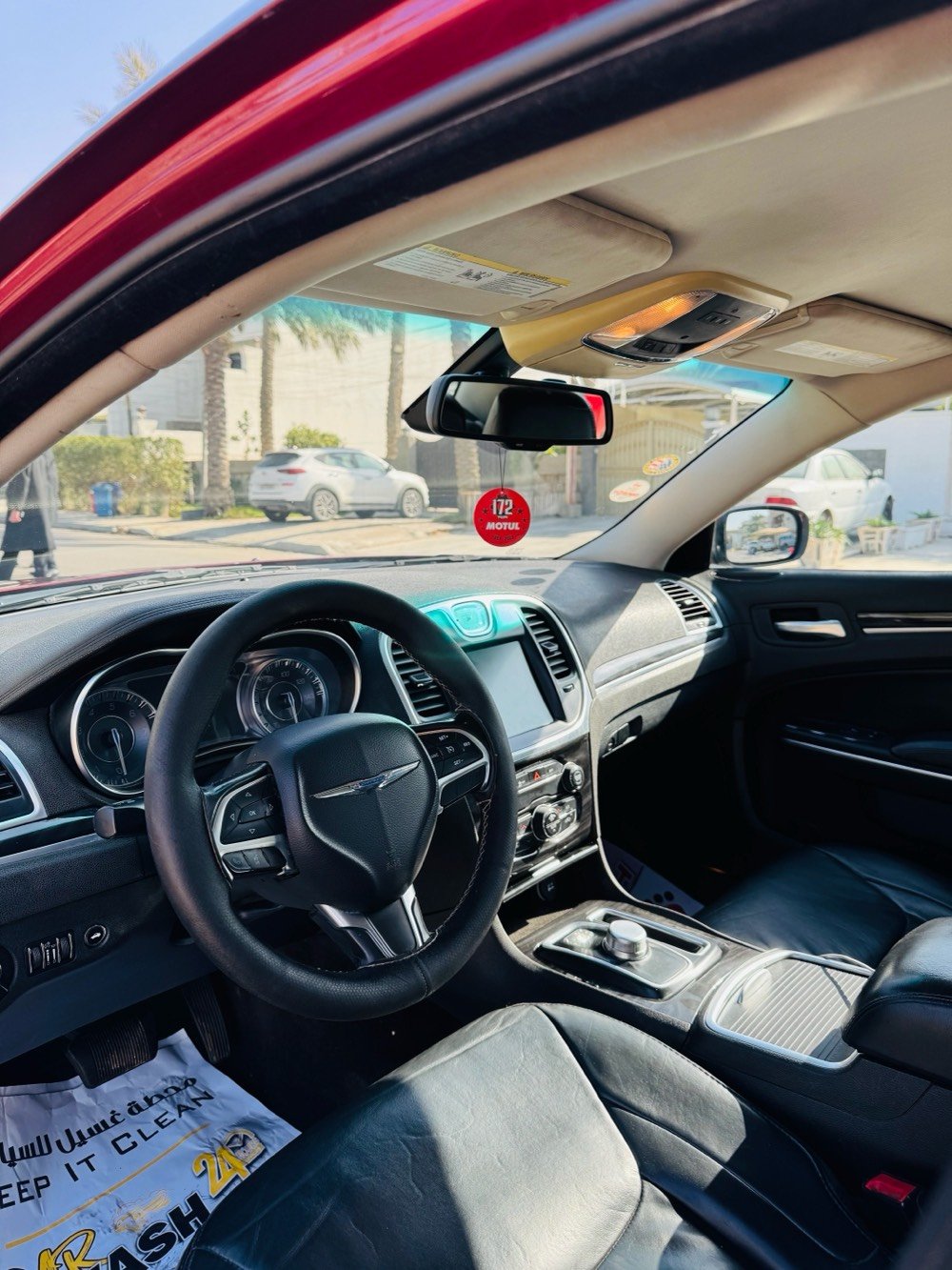 للبيع كرايسلر اوباما 
مديل 2016 لون كرزي شذرة 🍒
فول موصفات عدا البانوراما دخل جلد اسود بصمة صاج اسود ملكي ستيرن كامله مقاعد تحكم كهرباء ميموري خزن 
كير ماوس طيارة 8 نمره نضام AWD فور ويل مانع تزحلق كروس مثبت سرعة سستم سماعات Alpine تبريد قطعتين لايت زينون عدسه عالي ناصي ويل كروم قياس 18
بصمات العدد 2 و سبير و عده كامله منازله
محرك 3600 المسافة المقطوعة 88 ميل 
السيارة نضيفة جداً استخدام شخصي جاهزة من كلشي مابيها اي نقص و عليها ادامه كامله و نصبتها حلوة 
وارد كندي الضرر جالملغ خلفي ايسر و ربع الجنطة الخلفية بدون ايرباك و دواخل و بل عراق بيها صبغ جماليه اثر شخوط خمس قطع ابيع شبه احزام
السونار مرفق مع المشنور و صور حادث كندا 
رقم شمالي اربيل دولي تحويل مباشر 
السعر 190 و بي مجال 
العنوان بغداد السيدية
 للتواصل ***********