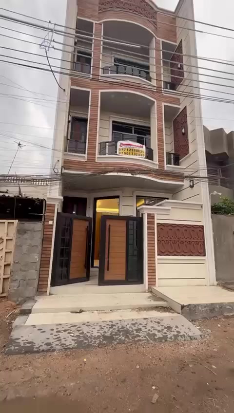 السلام عليكم دار للبيع
حي الاعلام خلف العمارات الكويتية

100 متر / ثلاث طوابق

4 غرف نوم / خدمات 3

صاله / مطبخ / هول داخلي

البيت زيرو غير مسكون

مكتب الكرادي

***********
