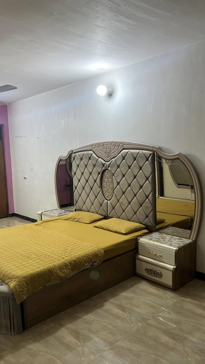 غرفة للبيع مابيها اي ضرر رايديها ٩٠٠ وبيها مجال


**إذا كنت صاحب هذا الإعلان وتريد حذفه لأي سبب، رجاءا أرسل رسالة إلى الدعم الفني**