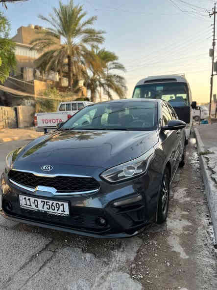 سلام عليكم 
للبيع او مراوس حسب القناعه
كيا فورتي مديل 2019 وارد امريكي كير عاديي
مكينه الفين دوش موصفات نص فول رادار تحكم ستيرن بريك ذاتي تحديد مسار 
السعر ١٢٥ وبيها مجال بسيط 
مكان السياره بغداد 
لستفسار اتصال على ارقم او واتساب غير متواجد على فيس
***********
 
***********
