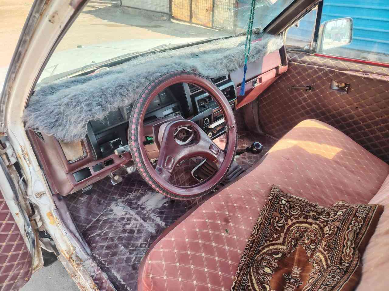 البيع موديل ٩٠ 
رقم ميسان
مكان ميسان
سعر ٣٢
سنويه ٢٧ 
***********
