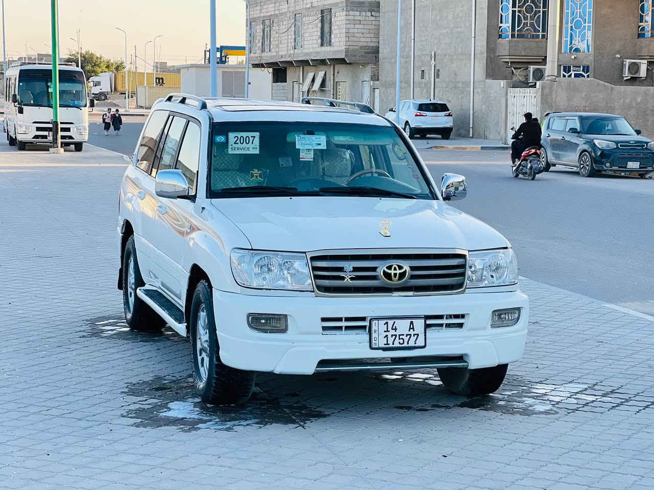 السلام عليكم للبيع الاندكروز سعر 129 $مديل 2005خليجي كفاله كص ونقل وجفيه وشاصي وظربه رقم بصره انكليزي سنويله ل 26 فول مواصفات فتحه تبريد تدفىه ثلاثه قطع شغال مكينه كير جدد 6 سلندر دفع رباعي فور ويل شغال شاشه داخل صاج طخم تاير حداده حلوه كهربائي كله شغاله تصال *********** عنوان بصره البصرة, العراق
