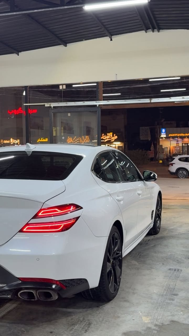 جنسس G70 2023  فول الفول عدا الكامرات 
حادث بسيط بدون تبديل + وبدون صبغ + بدون دواخل مكينه ٤ سلندر ٢٠٠٠ تيربو
صور الحادث داخل المنشور 
1-بصمه تشغيل + تشغيل عن بعد + بصمة أبواب 
2-سلايد روڤ ( بانورما ) 
3-داخل جلد أحمر ( مميز ) ✅
4-مقاعد كهرباء
5-مقاعد أمامي تدفئه تبريد 
6-فول رادارات 
7-حساسات أمامي+خلفي
8-لد خلفي 
9-فول لايت زينون 
10- علامه ترحيب 
11 _ستيرن كهرباء
وباقي المواصفات المعروفه 
السياره رقم اربيل باسمي 
للاستفسار اكثر الاتصال 
*********** متوفر واتساب 
مكاني بابل
