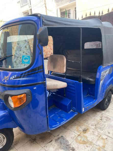 تكتك بياجو نضيفه محركه بلادي مامفتوح سعره 2800وبيه مجال كبل الشارع العنوان الزيتون رقم الهاتف *********** /***********
