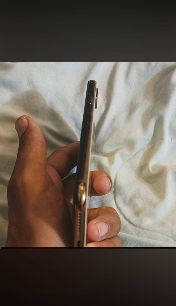 ايفون اكس ماكس للبيع ذاكره 256
مستبدل بطاريه اصليه  نسبه 100 🆙

شاشه غير مستبدل 🆔

ضهر غير مستيدل بس لفطر واضح بل صوره 🆔

شحن ما يصرف شجهاز كله شغال 🆗

سعر خاص راسني وبيك خير وتددلل 🆖

هذه رقمي *********** 🆙
مكاني ناصريه قضاء النصر

